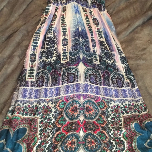 NWT Midi Dress with slits on the side - Picture 3 of 3